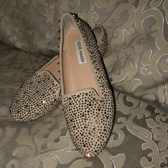 Steve Madden Shoes - Steve Madden jeweled flats